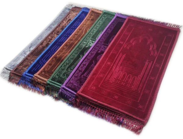24849-tapis-priere-luxe-format-moyen-motifs-uni-couleur